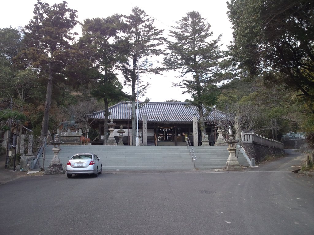 賀集八幡神社　拝殿